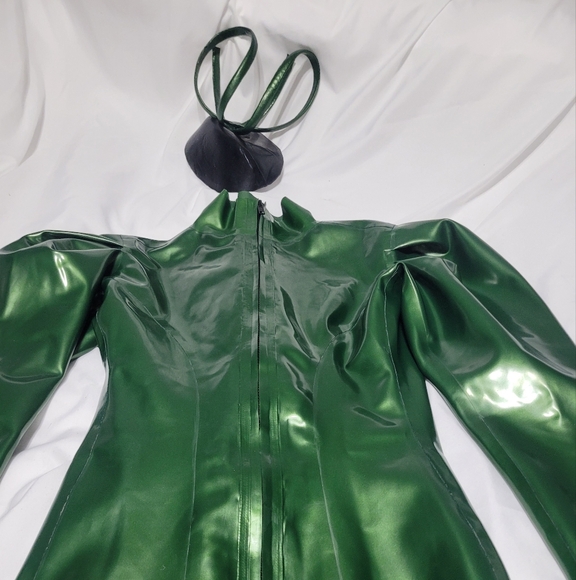 REAL LATEX by DAWNAMATRIX Long Sleeved Dress w/ Matching Fascinator - Picture 8 of 9